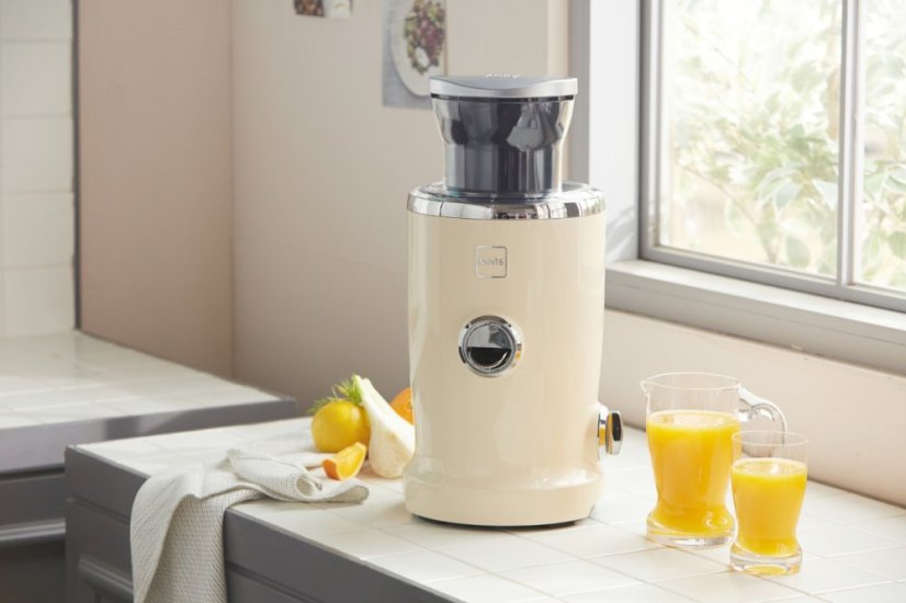 Novis Odšťavňovač VitaJuicer VDE NewGen SX-3 (krémová)