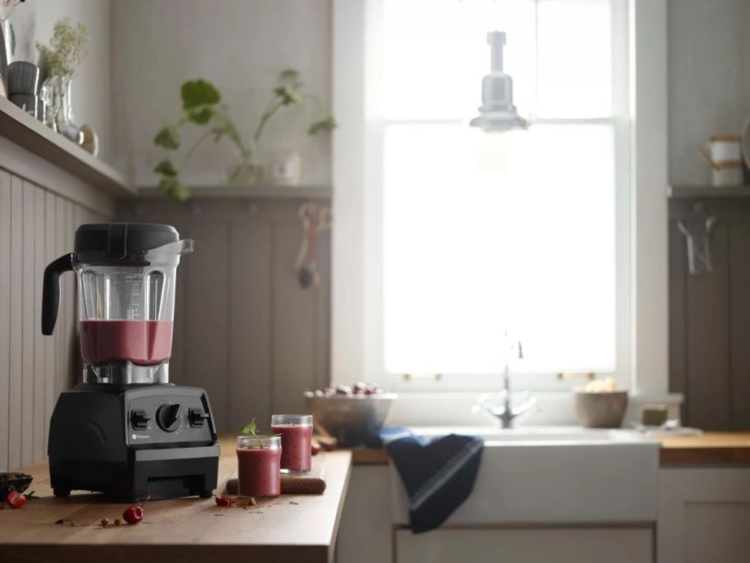 E320 Black Red Cherry Smoothie scaled 01