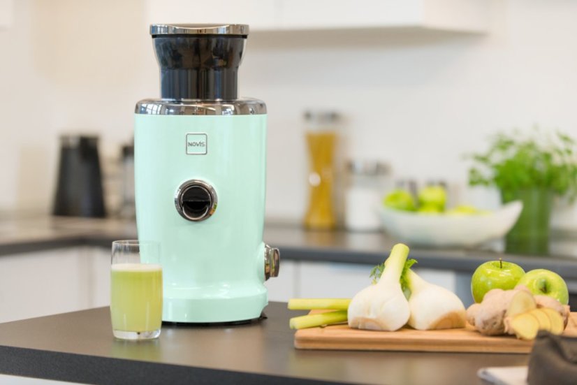 Novis Odšťavňovač VitaJuicer VDE NewGen SX-3 (chromová)