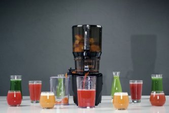 Srovnání odšťavňovačů Kuvings REVO830 a Kuvings AUTO10S